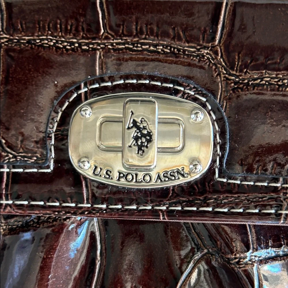 U.S.‎ Polo Assn. Dark Brown Croc-Embossed Clutch